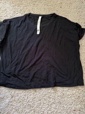 Lululemon No Inhibitions Black Cropped Tee